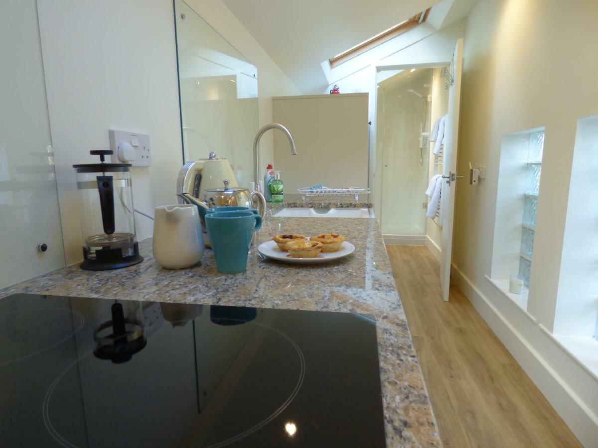 Hunters Moon B&B Tidworth Екстериор снимка